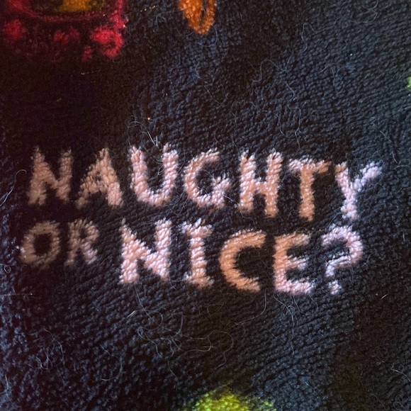 GRINCH Pajama Shorts - Picture 5 of 8